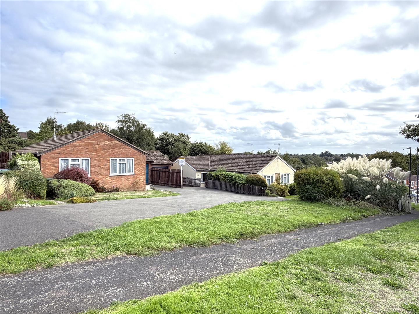 Lee Close, top of Woodloes Park, Warwick 1
